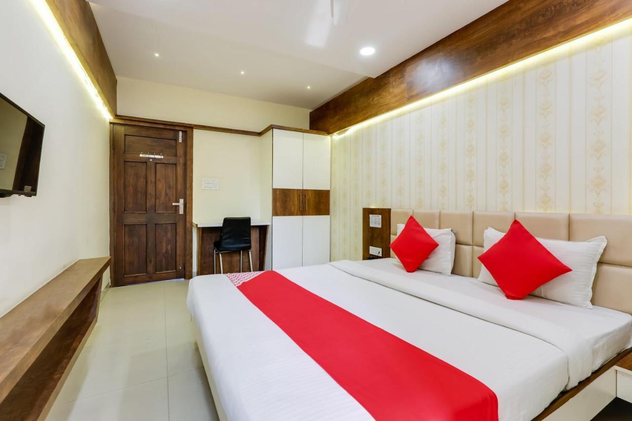 Oyo 16733 Hotel Sunshine Indore Buitenkant foto